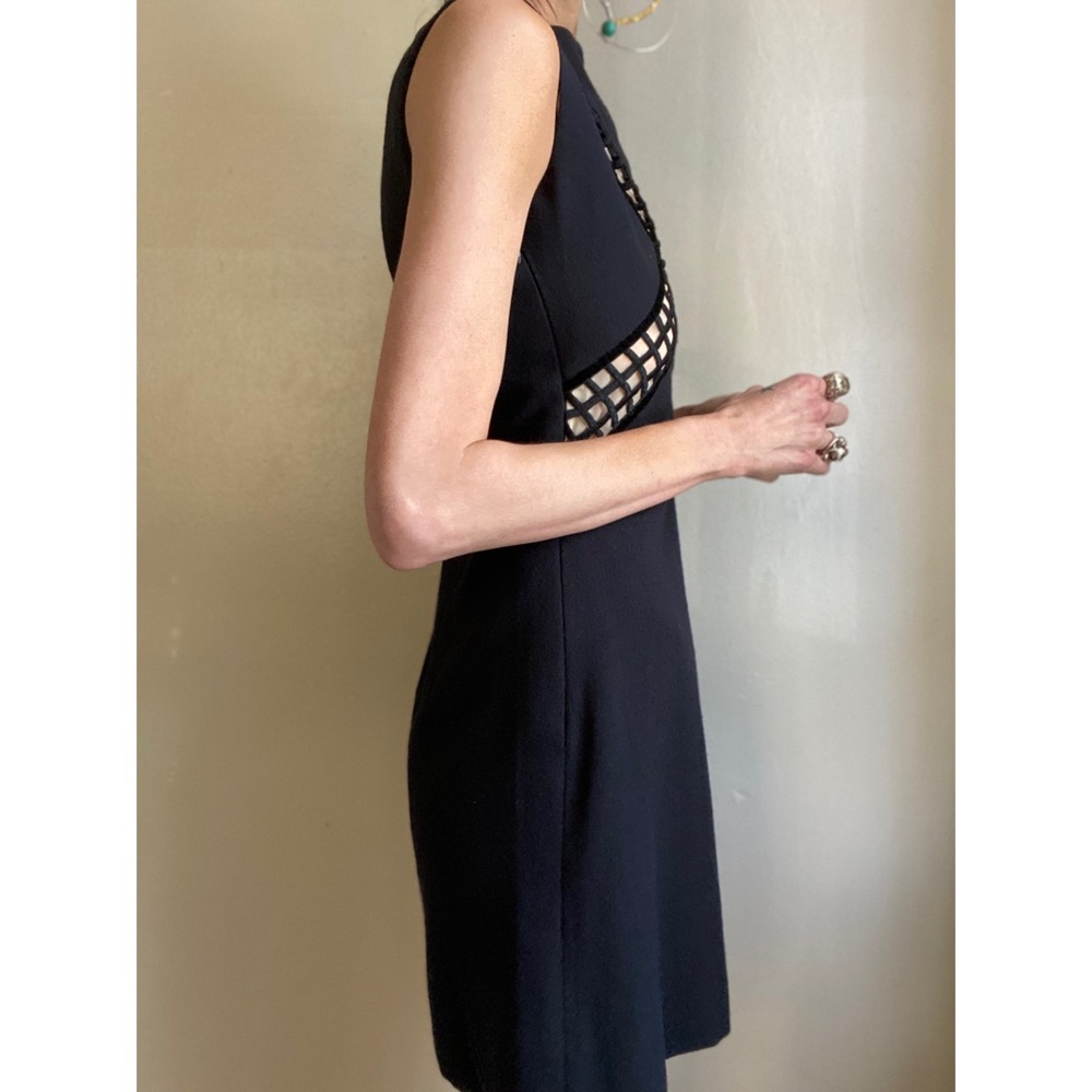 Vintage Carolina Herrera reversible dress - Picture 10 of 15